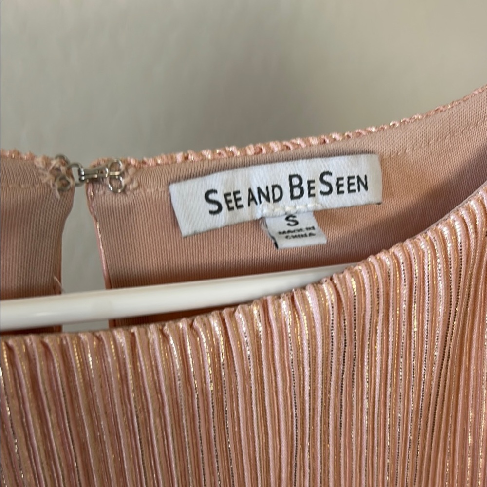 Elegant Pink Maxi Dress - Picture 3 of 7